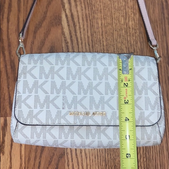 Michael Kors Crossbody Bag - Picture 7 of 7